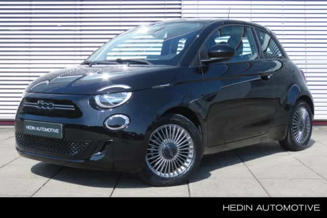Fiat 500e (2021) thumbnail 1