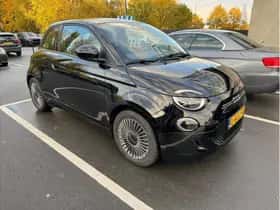 Fiat 500 (2021) thumbnail 2