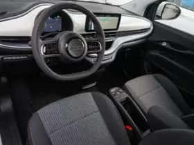 Fiat 500e (2022) thumbnail 3