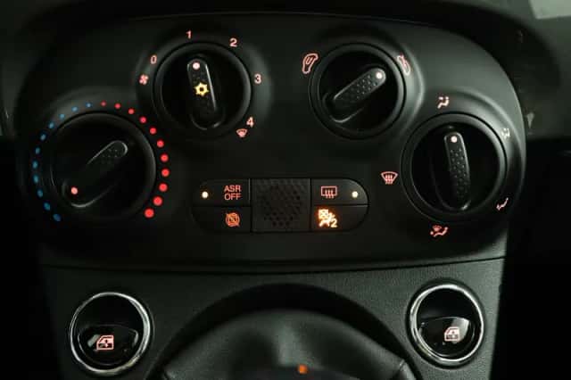 Fiat 500 (2018) thumbnail 6