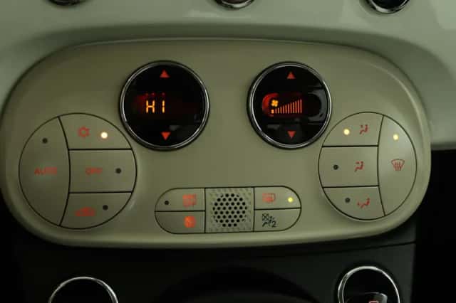 Fiat 500 (2018) thumbnail 6