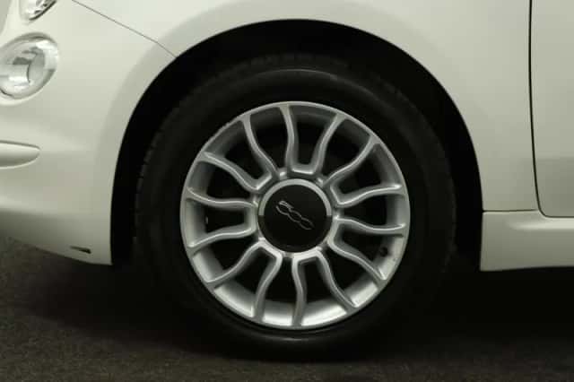 Fiat 500 (2017) thumbnail 26