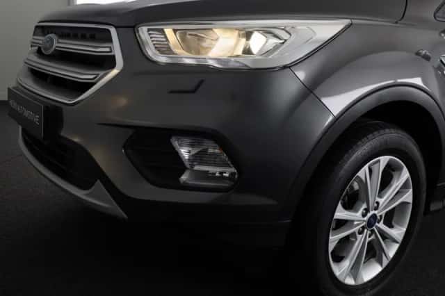 Ford Kuga (2017) thumbnail 6
