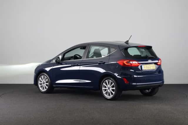 Ford Fiesta (2020) thumbnail 3