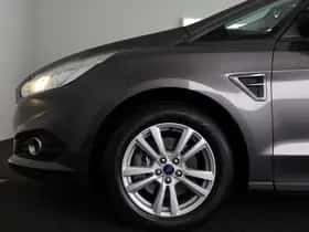 Ford S-Max (2017) thumbnail 32