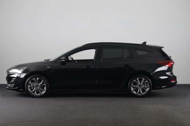 Ford Focus (2024) thumbnail 2
