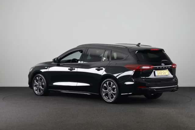 Ford Focus (2024) thumbnail 3