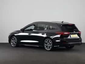 Ford Focus (2024) thumbnail 3