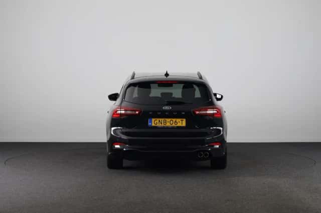 Ford Focus (2024) thumbnail 4