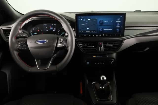 Ford Focus (2025) thumbnail 3