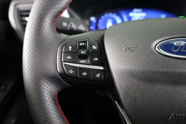 Ford Kuga (2024) thumbnail 17