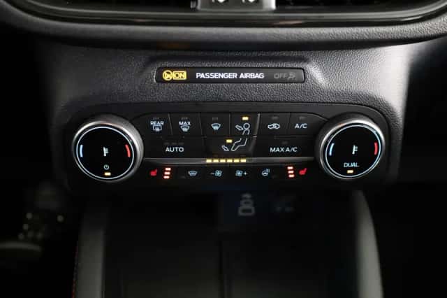 Ford Kuga (2024) thumbnail 21
