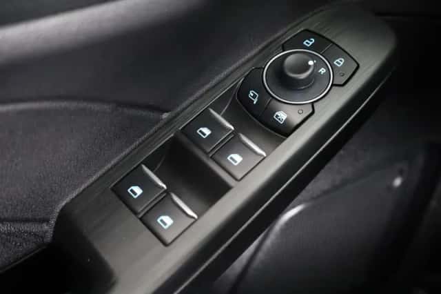 Ford Kuga (2024) thumbnail 28