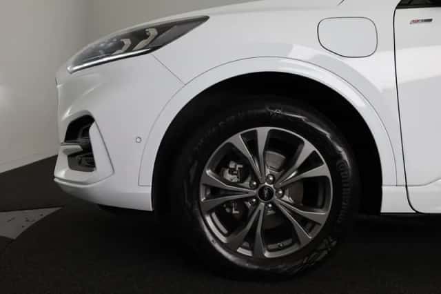 Ford Kuga (2024) thumbnail 36