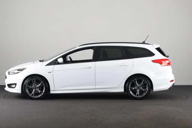 Ford Focus (2018) thumbnail 8