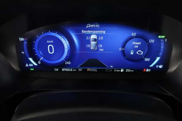 Ford Kuga (2023) thumbnail 15