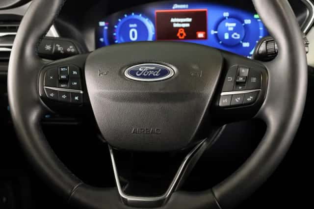 Ford Kuga (2023) thumbnail 16
