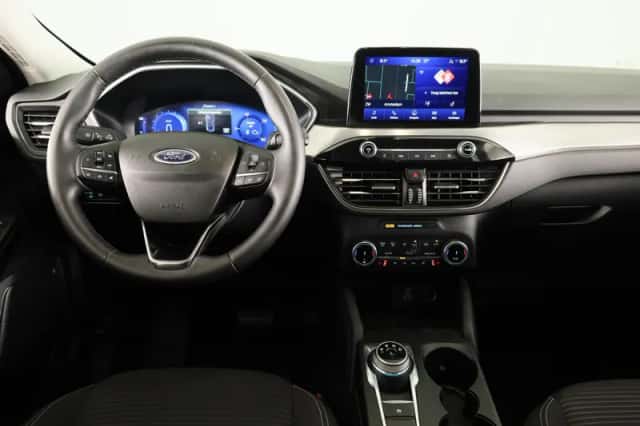 Ford Kuga (2023) thumbnail 3