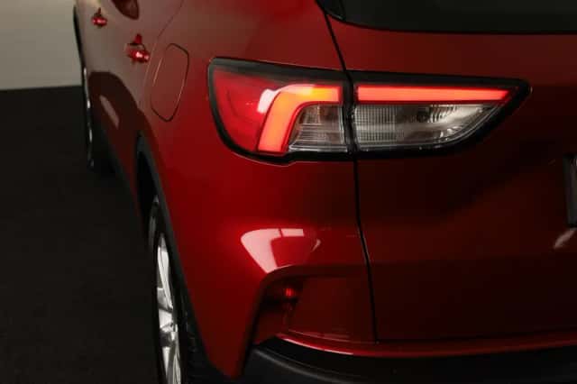 Ford Kuga (2023) thumbnail 23
