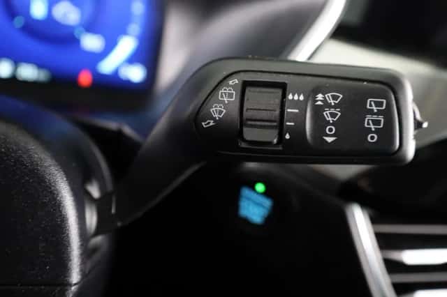 Ford Kuga (2023) thumbnail 31
