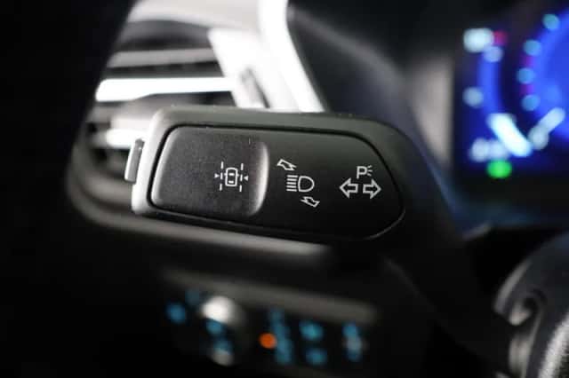 Ford Kuga (2023) thumbnail 32