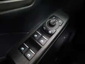 Ford Kuga (2023) thumbnail 33