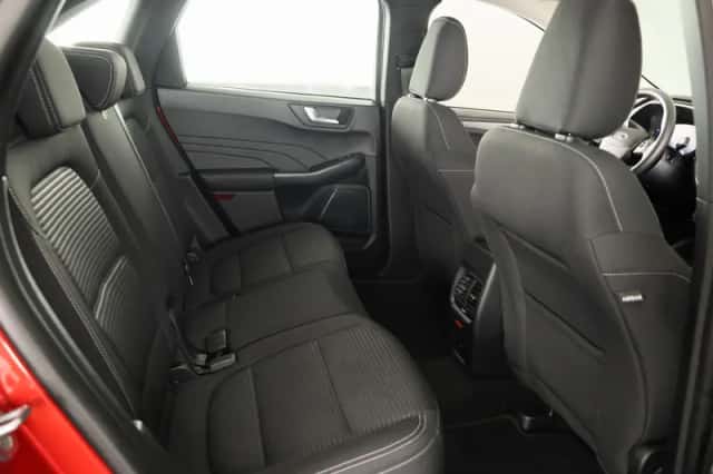 Ford Kuga (2023) thumbnail 35