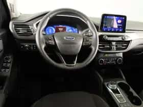 Ford Kuga (2023) thumbnail 10