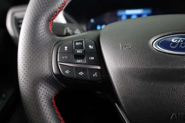 Ford Kuga (2025) thumbnail 16