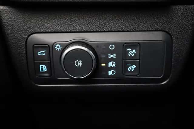 Ford Kuga (2025) thumbnail 31