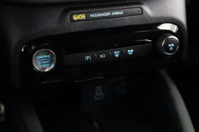 Ford Kuga (2025) thumbnail 32