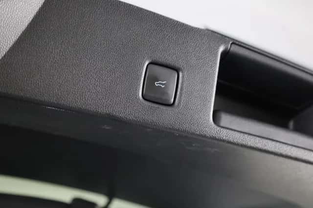 Ford Kuga (2025) thumbnail 36