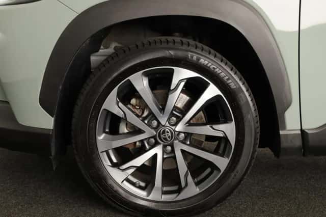 Toyota Corolla (2023) thumbnail 5