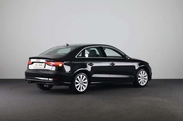 Audi A3 (2017) thumbnail 2