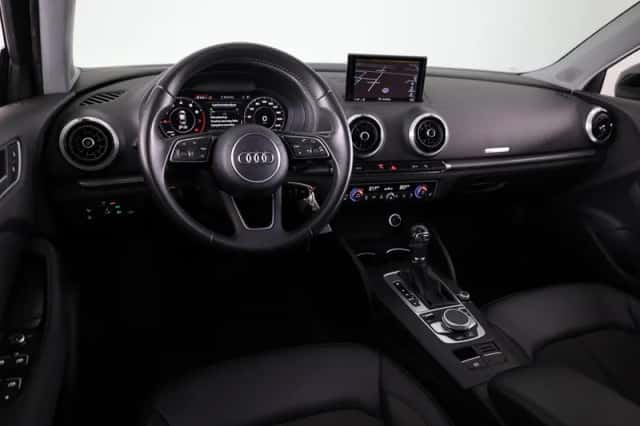 Audi A3 (2017) thumbnail 10