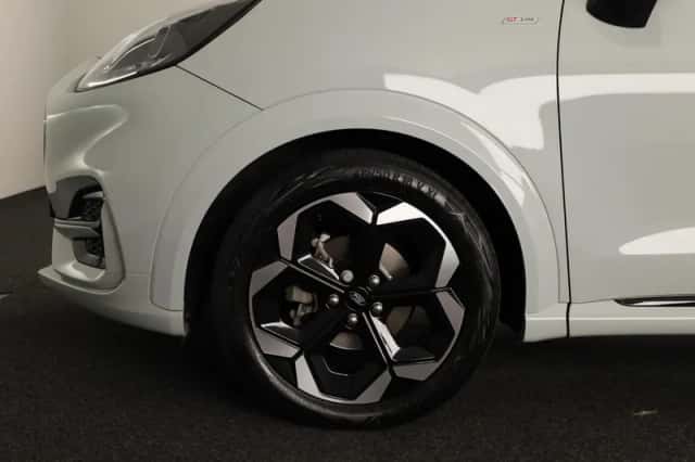 Ford Puma (2024) thumbnail 5