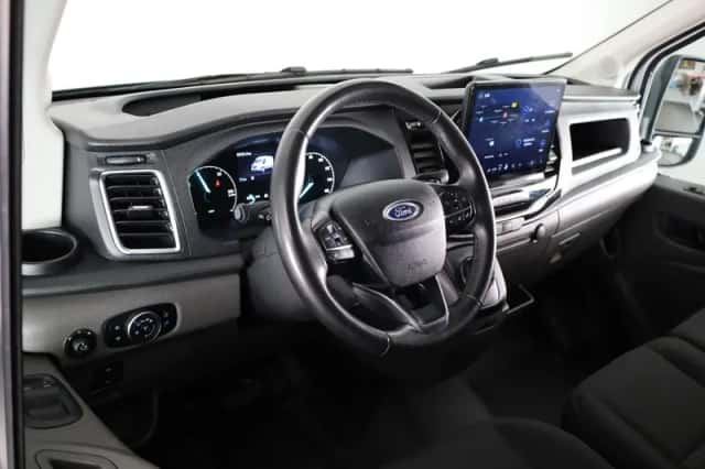 Ford E-Transit (2024) thumbnail 3