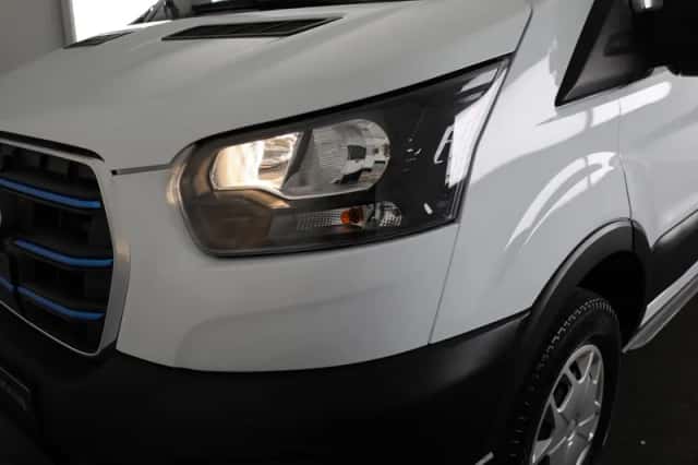 Ford E-Transit (2024) thumbnail 32