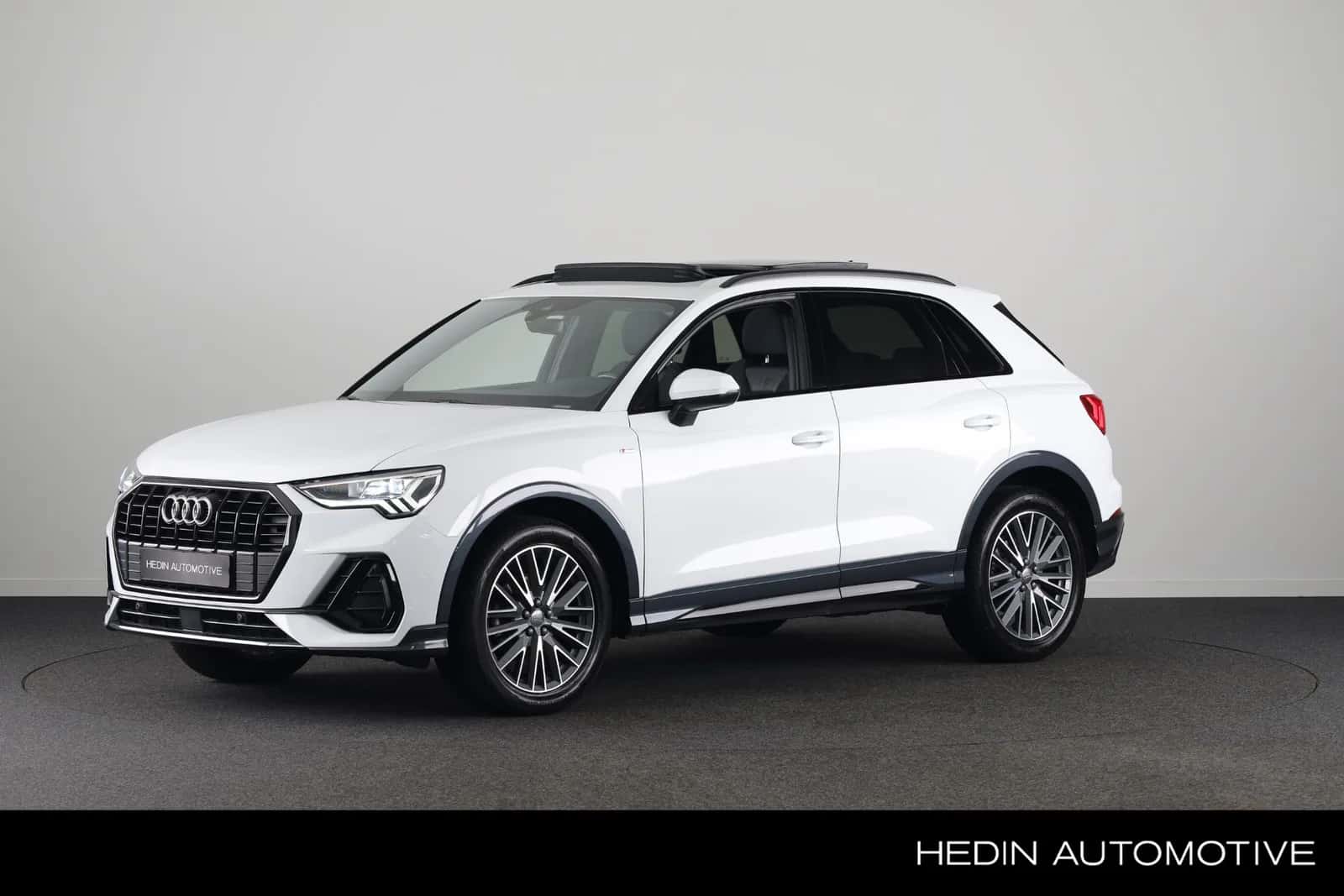Audi Q3 (2019) — foto 1