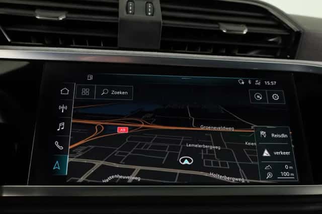 Audi Q3 (2019) thumbnail 11