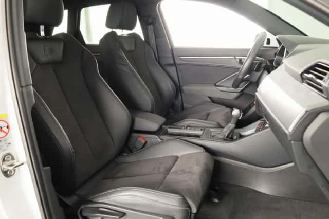 Audi Q3 (2019) thumbnail 41