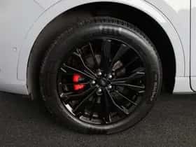 Ford Kuga (2023) thumbnail 5