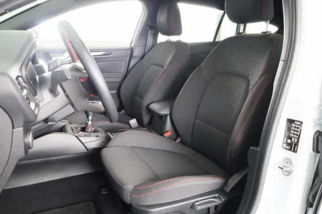 Ford Focus (2020) thumbnail 18