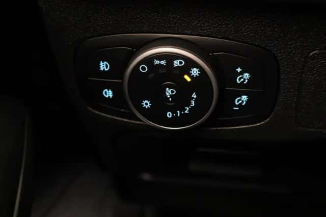 Ford Focus (2020) thumbnail 32