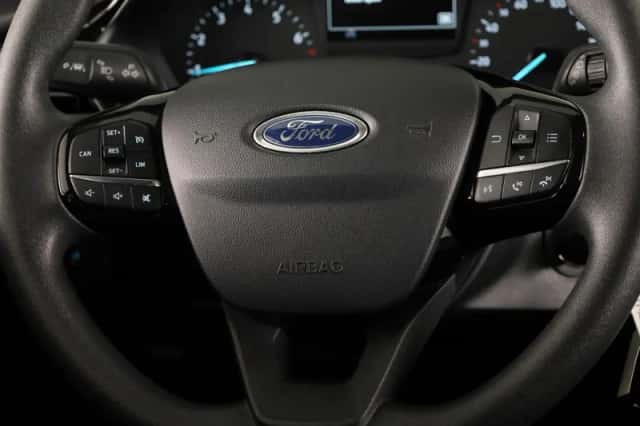 Ford Fiesta (2018) thumbnail 16