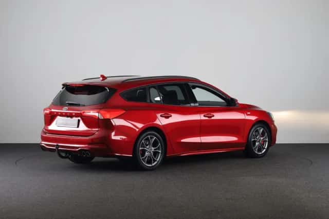 Ford Focus (2019) thumbnail 2