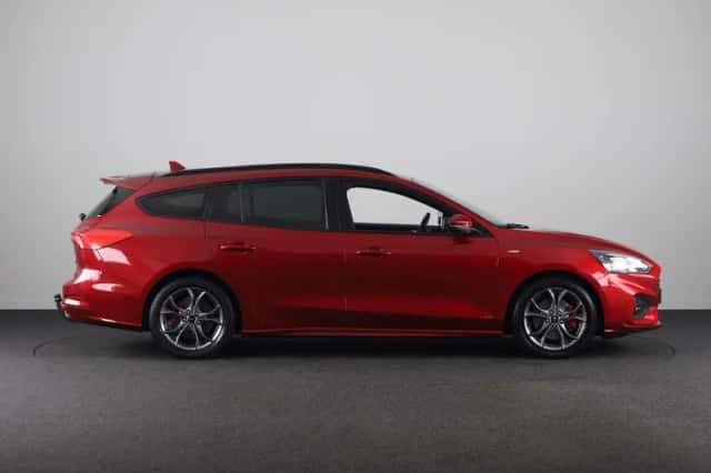 Ford Focus (2019) thumbnail 32
