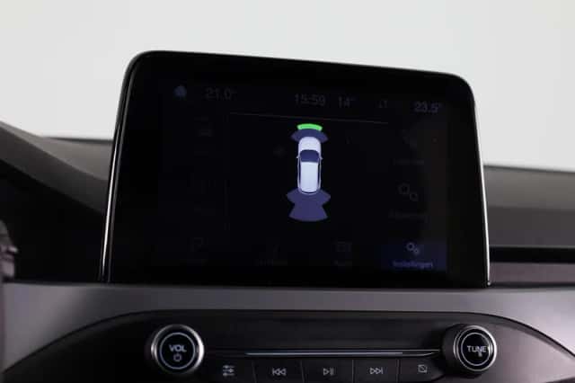Ford Focus (2023) thumbnail 12