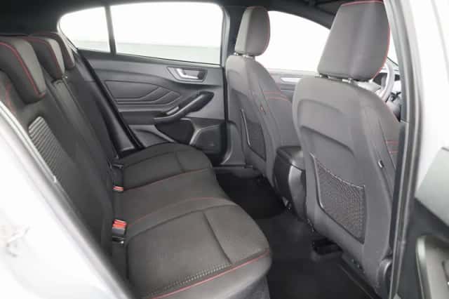 Ford Focus (2023) thumbnail 33