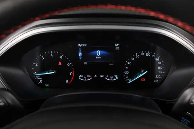 Ford Focus (2022) thumbnail 12